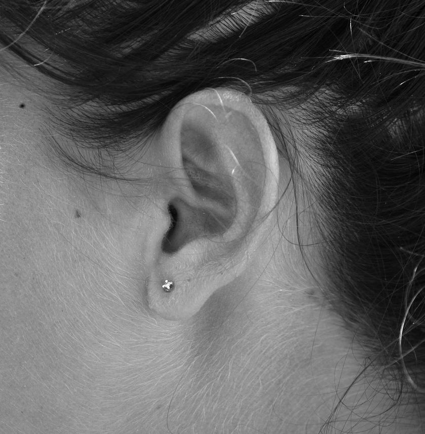 A photo of a pireced ear